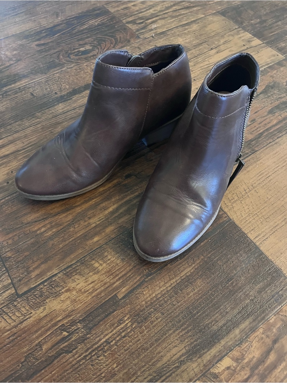 Time and Tru Brown Leather Ankle Booties